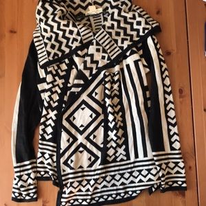 Aztec print open cardigan. Black and cream.